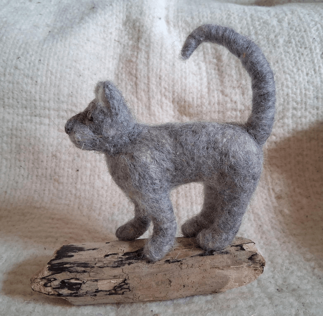 Needle Felt Cat in Grey. The Tail