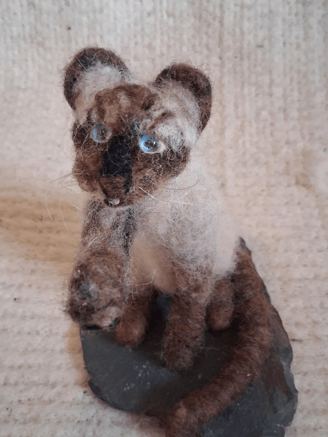 Needle Felt Cat, Siamese: The Paw of Pestering
