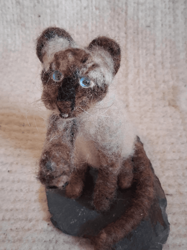 Needle Felt Cat, Siamese: The Paw of Pestering